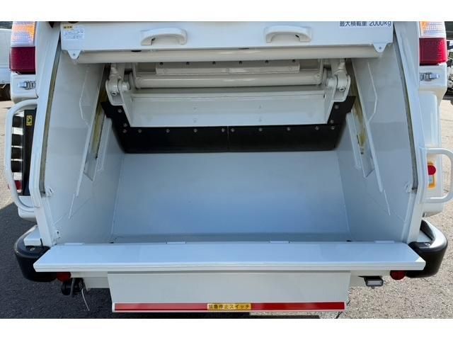 MITSUBISHI CANTER 2025 Image 31