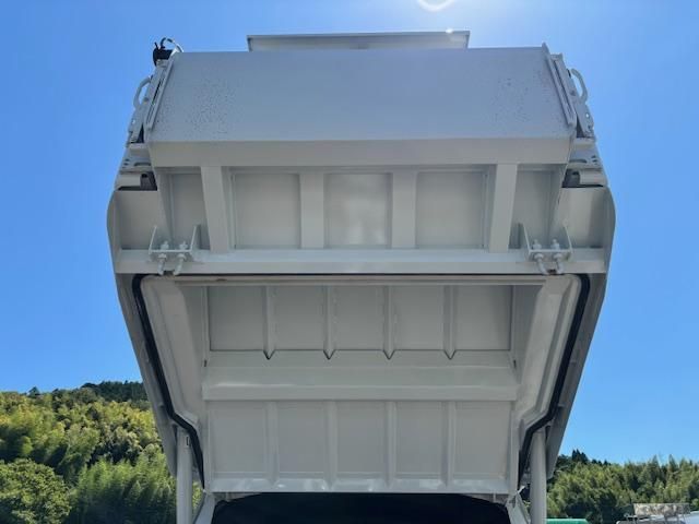 MITSUBISHI CANTER 2025 Image 31