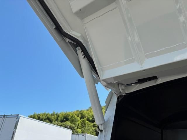 MITSUBISHI CANTER 2025 Image 31