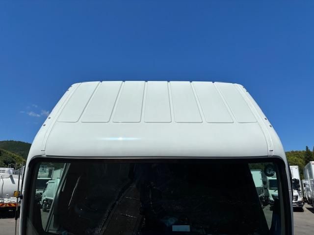 MITSUBISHI CANTER 2025 Image 31