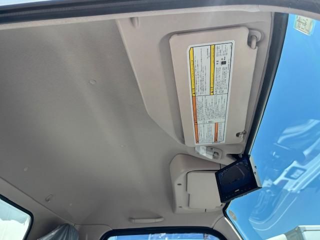 MITSUBISHI CANTER 2025 Image 31