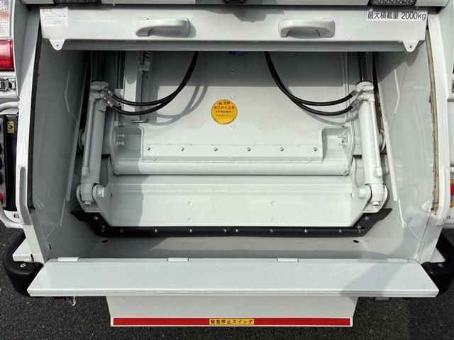 MITSUBISHI CANTER 2025 Image 31