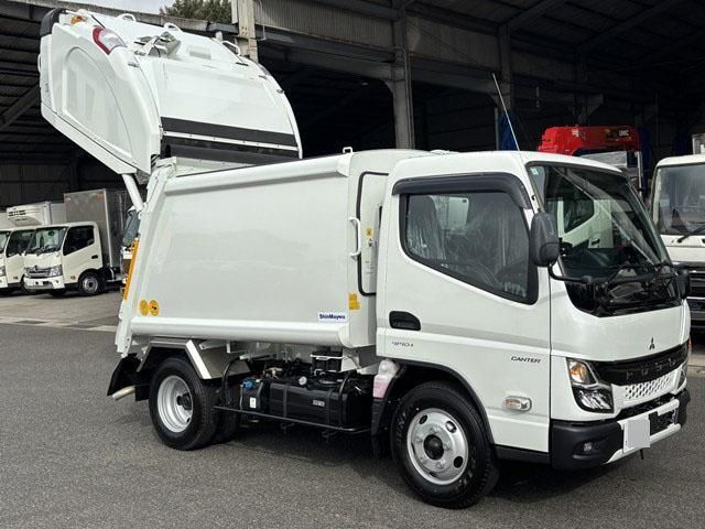 MITSUBISHI CANTER 2025 Image 31