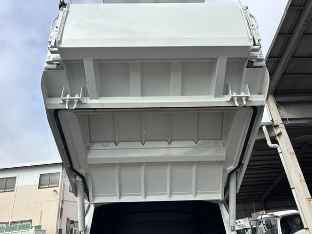 MITSUBISHI CANTER 2025 Image 31