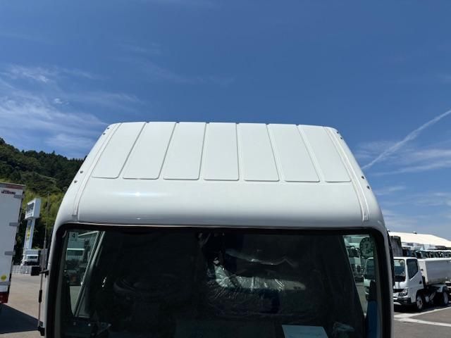 MITSUBISHI CANTER 2025 Image 31