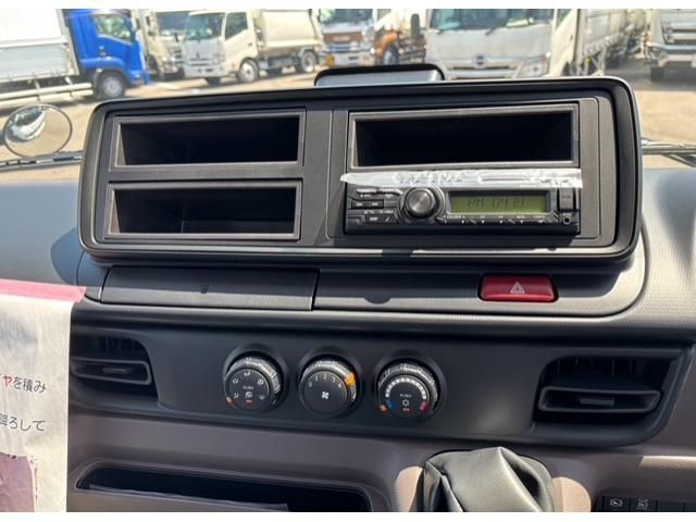 MITSUBISHI CANTER 2025 Image 31