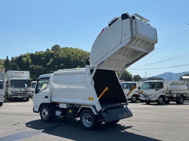 MITSUBISHI CANTER 2025 Image 31