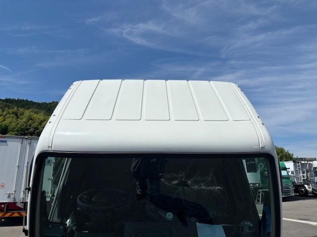 MITSUBISHI CANTER 2025 Image 31