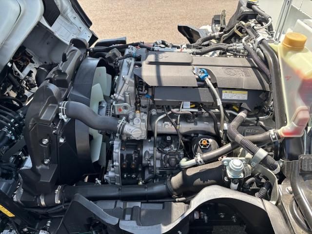 MITSUBISHI CANTER 2025 Image 31