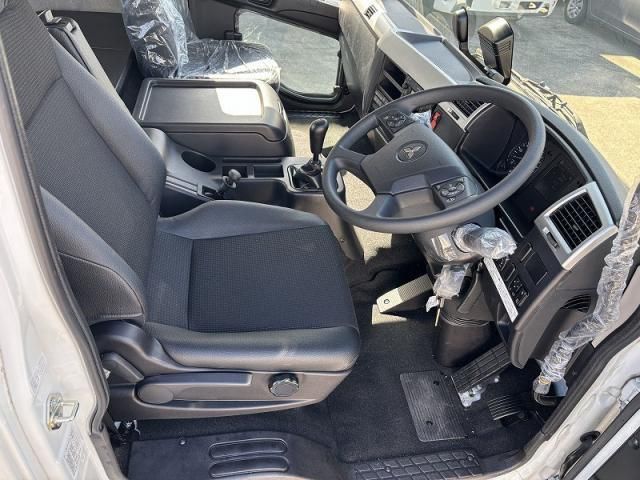 MITSUBISHI FUSOU FIGHTER 2024 Image 31