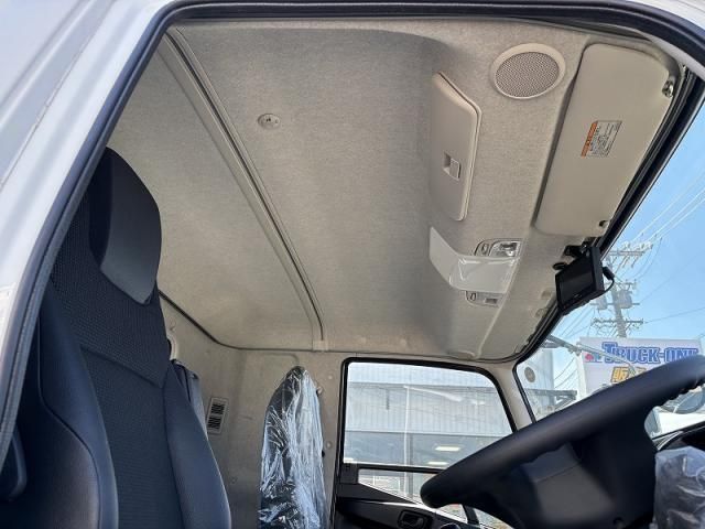 MITSUBISHI FUSOU FIGHTER 2024 Image 31