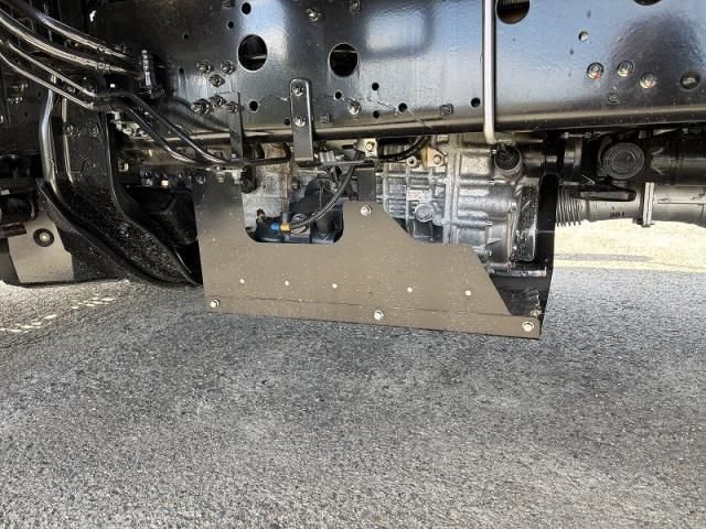 MITSUBISHI FUSOU FIGHTER 2024 Image 31