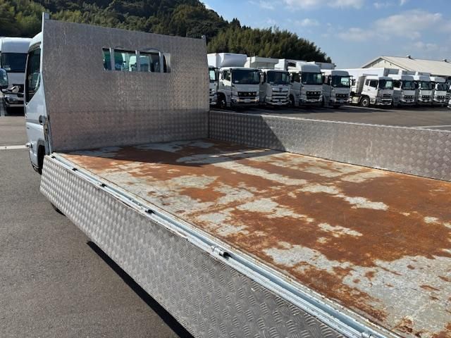 MITSUBISHI CANTER 2023 Image 31