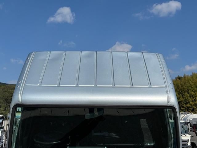 MITSUBISHI CANTER 2023 Image 31