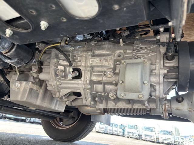 MITSUBISHI CANTER 2023 Image 31