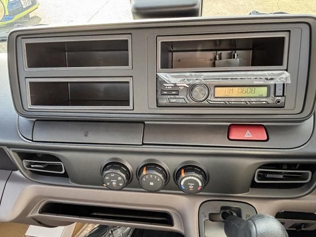 MITSUBISHI CANTER 2025 Image 31