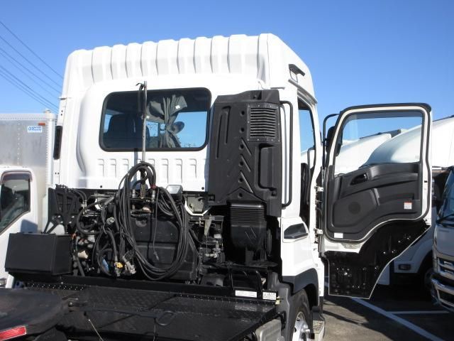 ISUZU GIGA 2018 Image 31