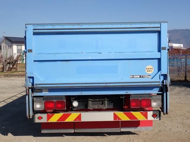 MITSUBISHI FUSOU FIGHTER 2014 Image 31