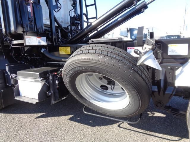 MITSUBISHI CANTER 2024 Image 31