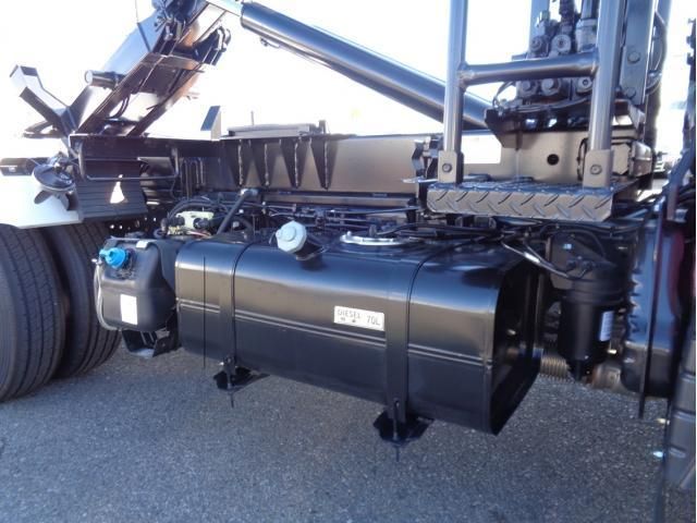 MITSUBISHI CANTER 2024 Image 31