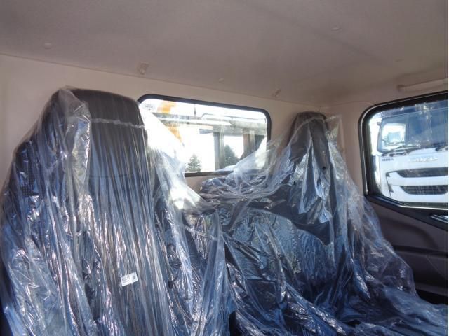 MITSUBISHI CANTER 2024 Image 31