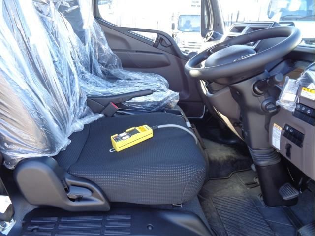 MITSUBISHI CANTER 2024 Image 31