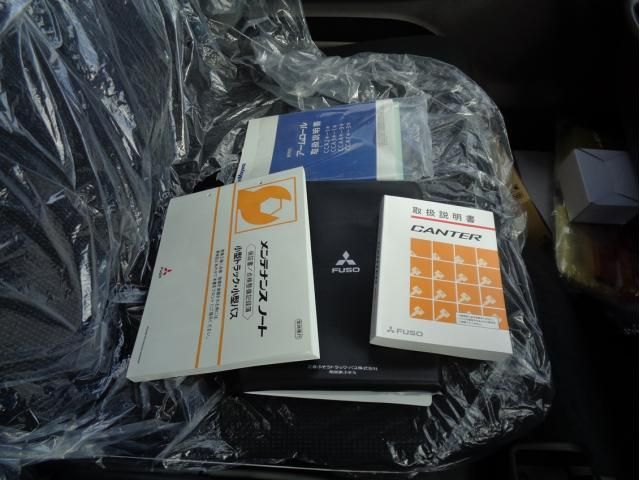 MITSUBISHI CANTER 2024 Image 31