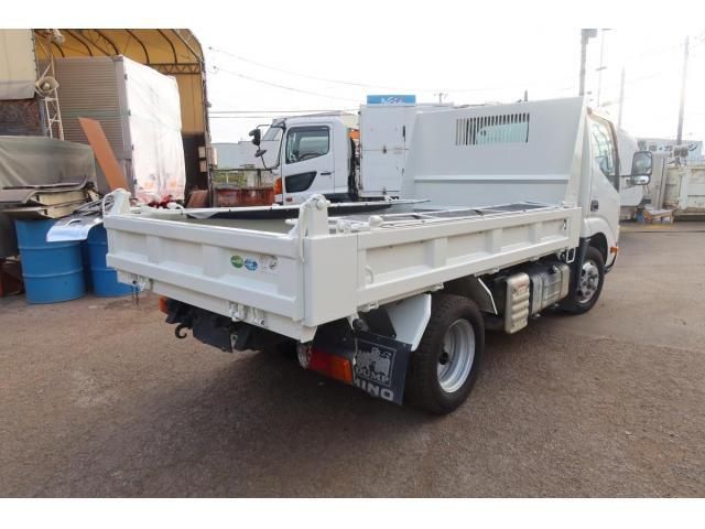 HINO DUTRO 2019 Image 31