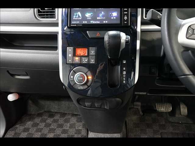 DAIHATSU TANTO CUSTOM 2016 Image 31