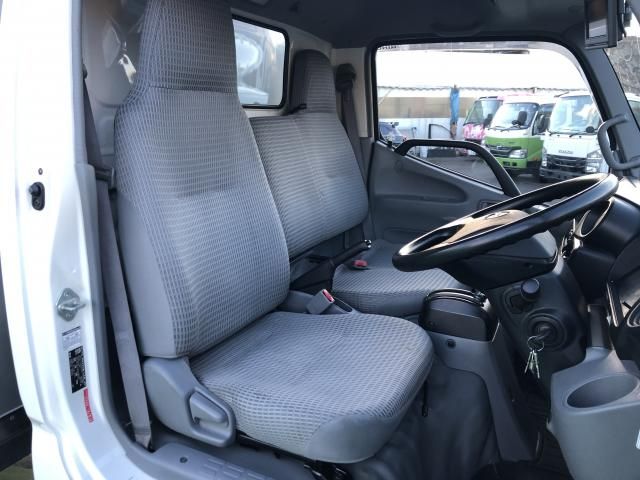 HINO DUTRO 2015 Image 31