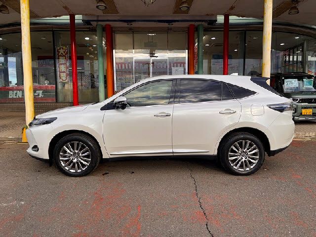 TOYOTA HARRIER 2WD 2016 Image 31