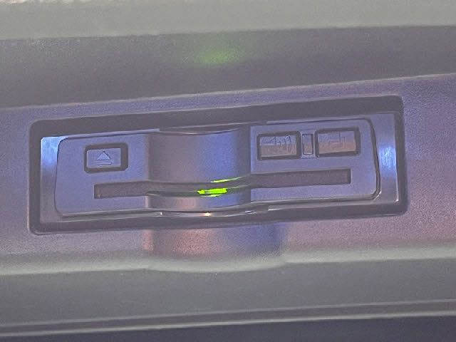 TOYOTA HARRIER 2WD 2016 Image 31