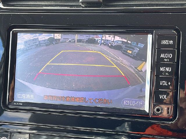 TOYOTA PRIUS 2018 Image 31