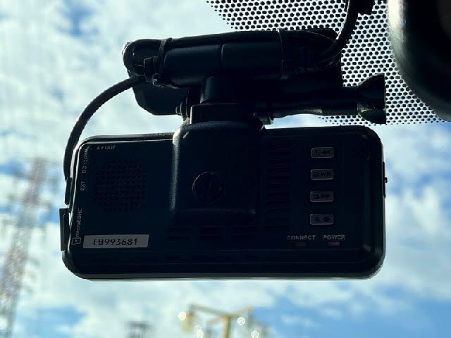 TOYOTA PRIUS 2018 Image 31