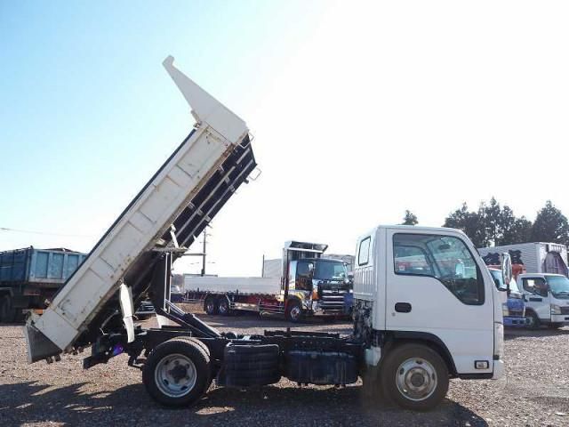 ISUZU ELF 2015 Image 31