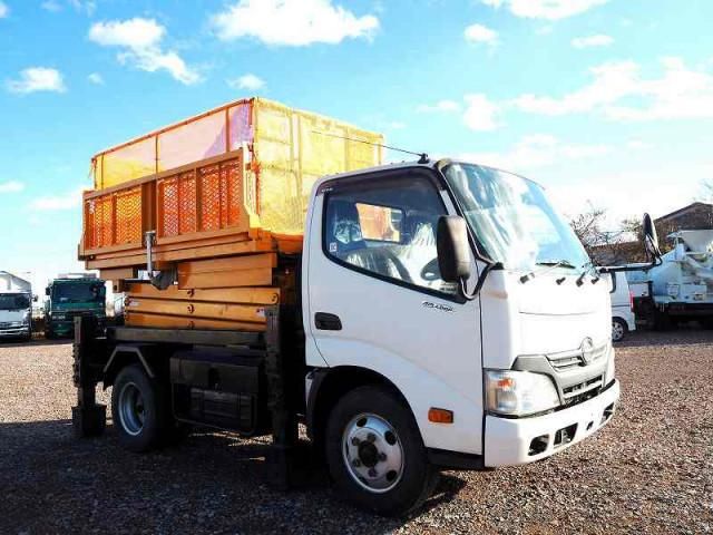 HINO DUTRO 2014 Image 31