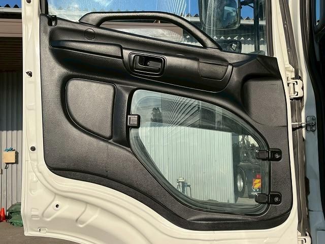 HINO PROFIA 2011 Image 31