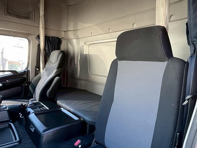 HINO PROFIA 2011 Image 31