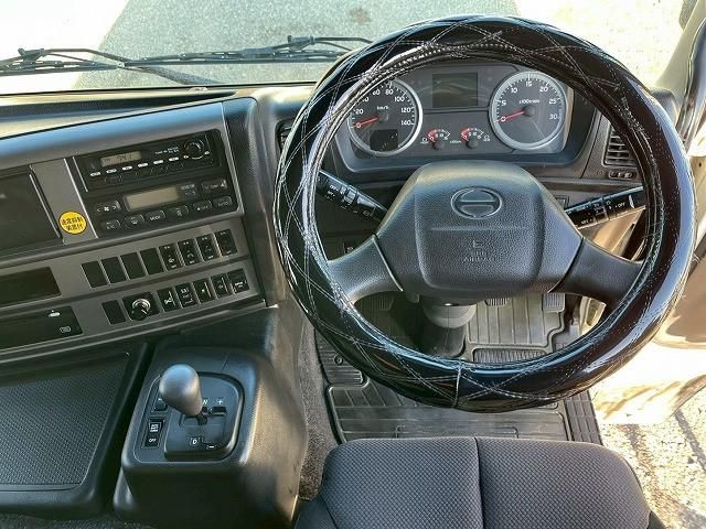 HINO PROFIA 2011 Image 31