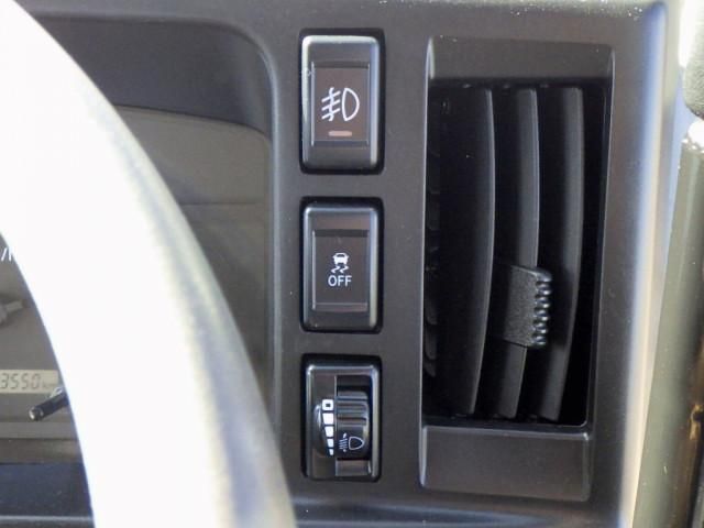 ISUZU ELF 2021 Image 31