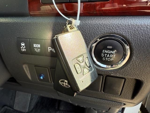 TOYOTA VELLFIRE 2011 Image 31