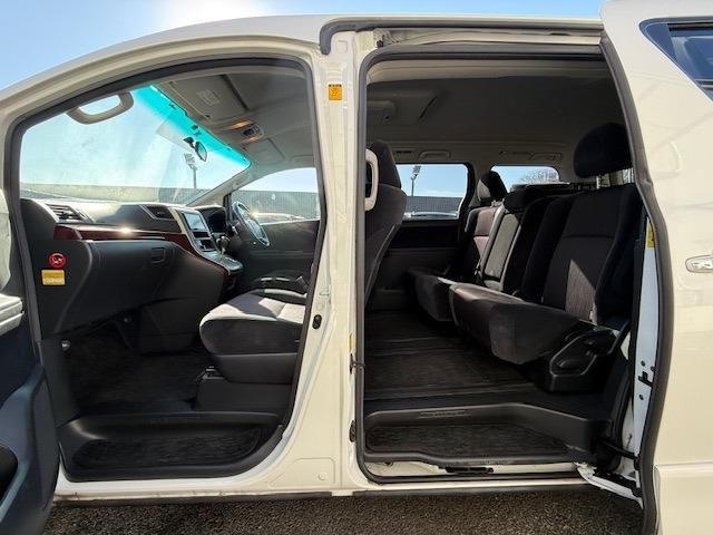 TOYOTA VELLFIRE 2011 Image 31