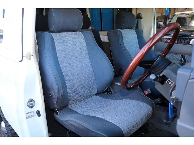 TOYOTA LANDCRUISER VAN 1992 Image 31