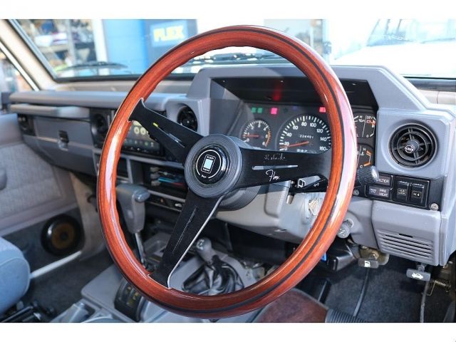 TOYOTA LANDCRUISER VAN 1992 Image 31