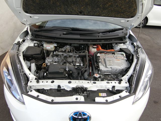 TOYOTA AQUA 2018 Image 31