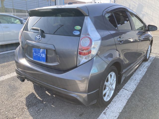 TOYOTA AQUA 2013 Image 31