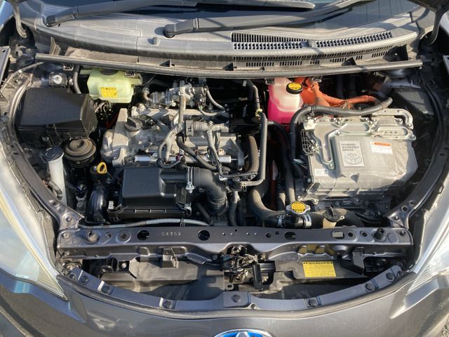 TOYOTA AQUA 2013 Image 31