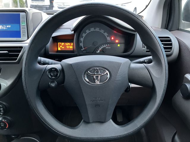 TOYOTA IQ 2008 Image 31