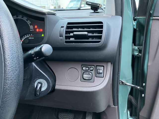 TOYOTA IQ 2008 Image 31