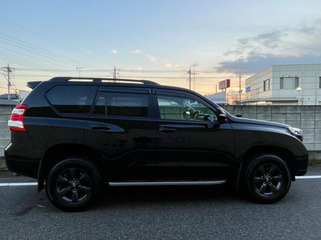 TOYOTA LANDCRUISER PRADO 2015 Image 31